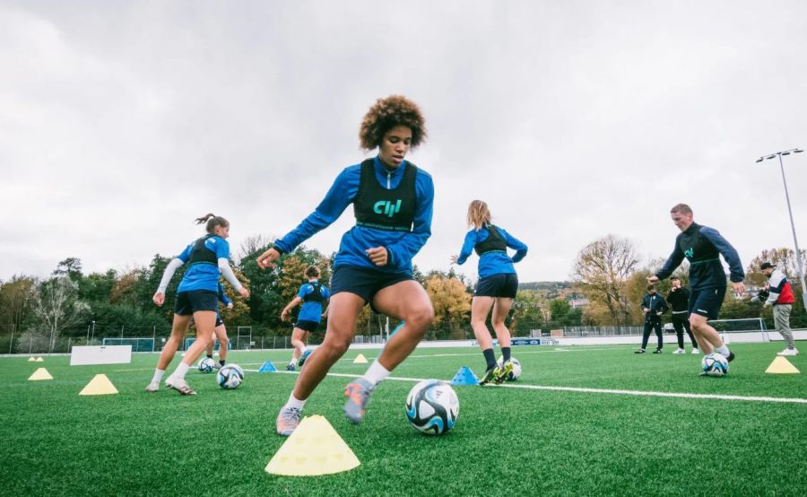 Fußball Training mit CoachWhisperer Auda